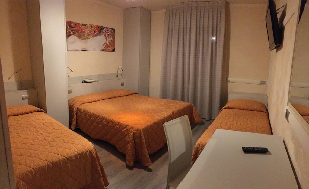 Hotel Da Filie' クエルチェタ エクステリア 写真